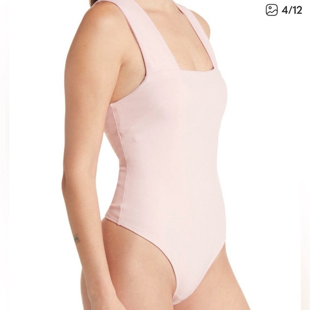 Free‎ People She’s So Sleek Light Pink Bodysuit - Picture 2 of 7